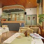 The Originals City, Gambetta, Hotel