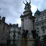 The Originals City, Gambetta,